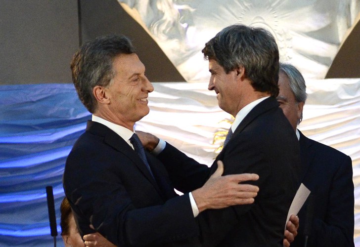 1102_prat_gay_macri_g