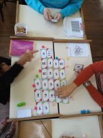 Tarde de juegos de mesa en la Biblioteca Popular del Paraná
