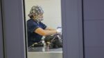 Continúa el recorrido del quirófano móvil de Salud Animal por distintos barrios de Paraná